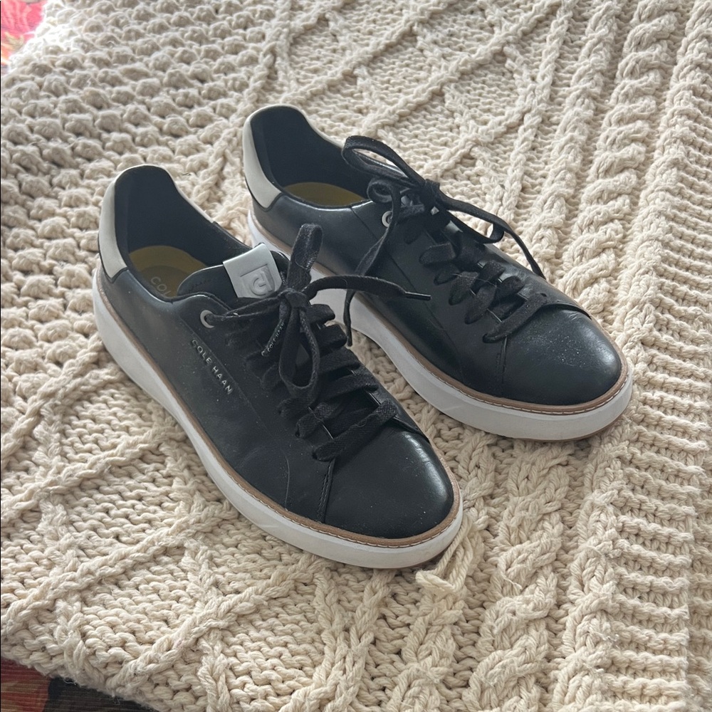 Cole Haan Women’s Black and White Fashion Comfort Athletic Shoe